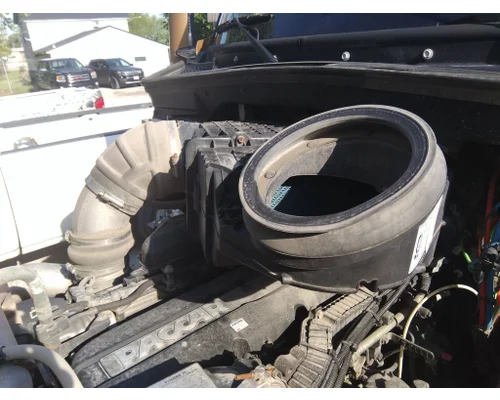 KENWORTH T680 AIR CLEANER