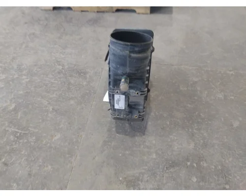 KENWORTH T680 AIR CLEANER