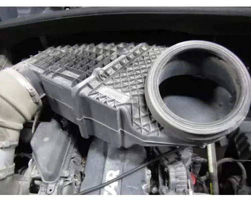 KENWORTH T680 AIR CLEANER