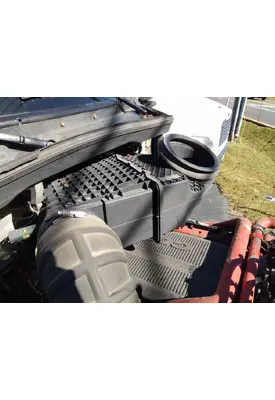 KENWORTH T680 AIR CLEANER