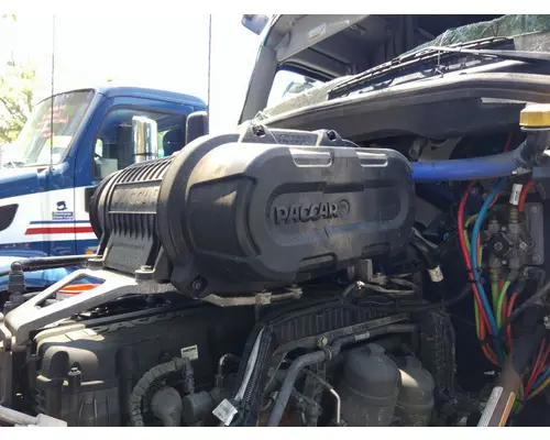 KENWORTH T680 AIR CLEANER
