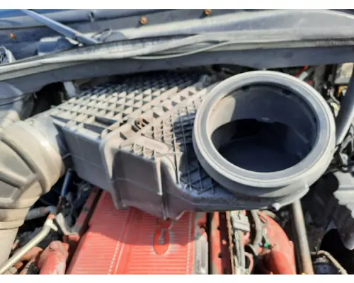 KENWORTH T680 AIR CLEANER