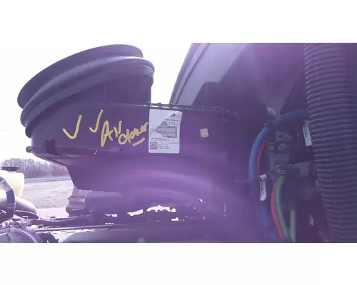 KENWORTH T680 AIR CLEANER