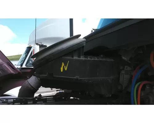 KENWORTH T680 AIR CLEANER