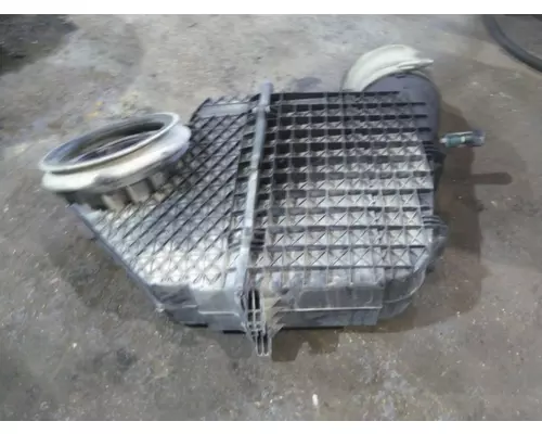 KENWORTH T680 AIR CLEANER