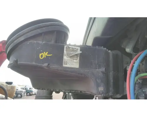 KENWORTH T680 AIR CLEANER