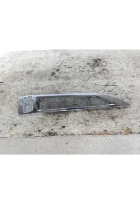 KENWORTH T680 AIR INTAKE LOUVER/COVER