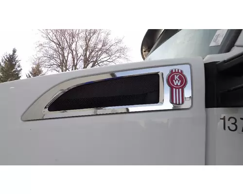 KENWORTH T680 AIR INTAKE LOUVERCOVER