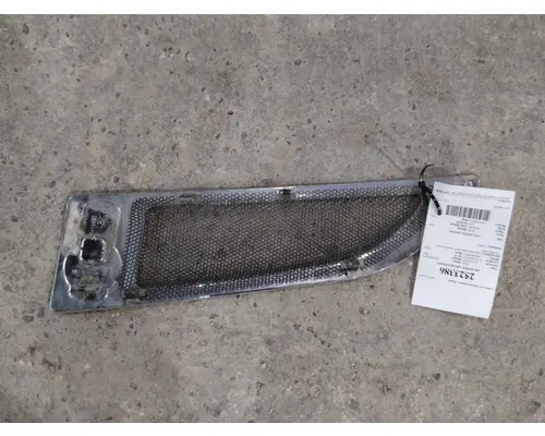 KENWORTH T680 AIR INTAKE LOUVERCOVER