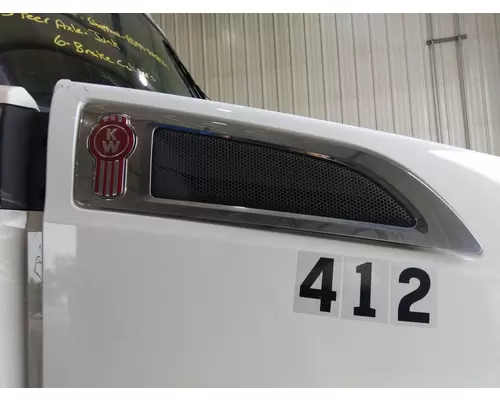 KENWORTH T680 AIR INTAKE LOUVERCOVER