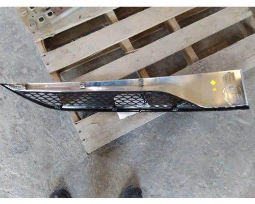KENWORTH T680 AIR INTAKE LOUVERCOVER