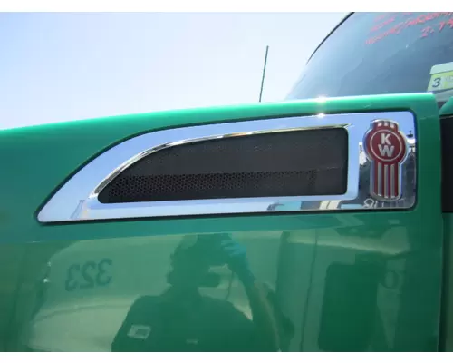 KENWORTH T680 AIR INTAKE LOUVERCOVER