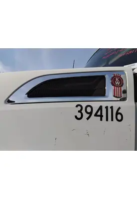 KENWORTH T680 AIR INTAKE LOUVER/COVER