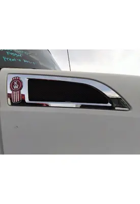 KENWORTH T680 AIR INTAKE LOUVER/COVER
