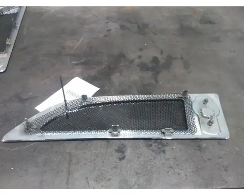 KENWORTH T680 AIR INTAKE LOUVERCOVER