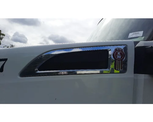 KENWORTH T680 AIR INTAKE LOUVERCOVER
