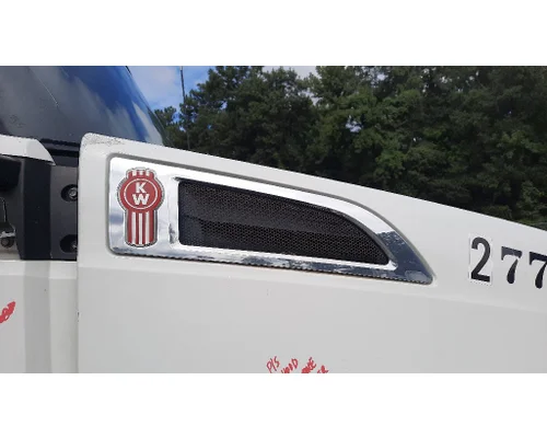 KENWORTH T680 AIR INTAKE LOUVERCOVER