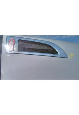 KENWORTH T680 AIR INTAKE LOUVER/COVER