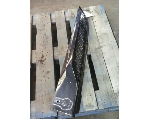 KENWORTH T680 AIR INTAKE LOUVERCOVER