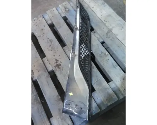 KENWORTH T680 AIR INTAKE LOUVERCOVER