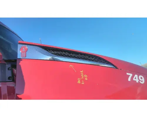 KENWORTH T680 AIR INTAKE LOUVERCOVER