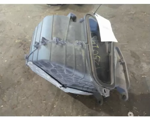 KENWORTH T680 AIR INTAKE