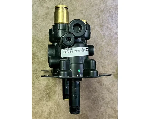 KENWORTH T680 Air Brake Dash Valve