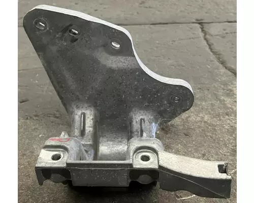 KENWORTH T680 Air Cleaner, Bracket