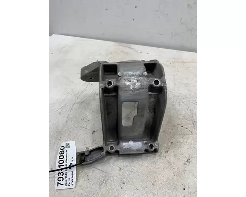 KENWORTH T680 Air Cleaner Bracket