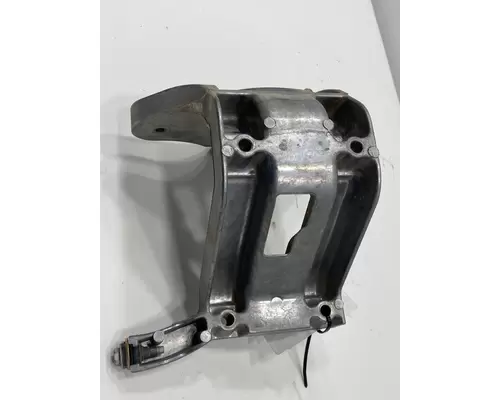 KENWORTH T680 Air Cleaner Bracket