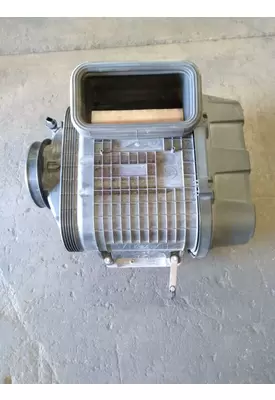 KENWORTH T680 Air Cleaner