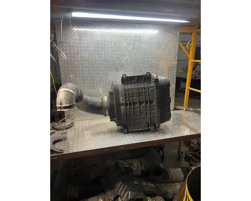 KENWORTH T680 Air Cleaner