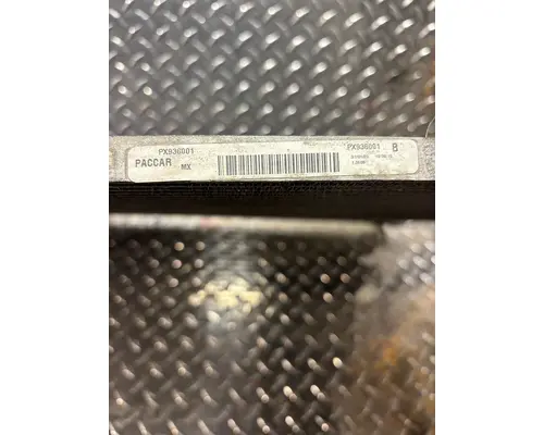 KENWORTH T680 Air Conditioner Condenser