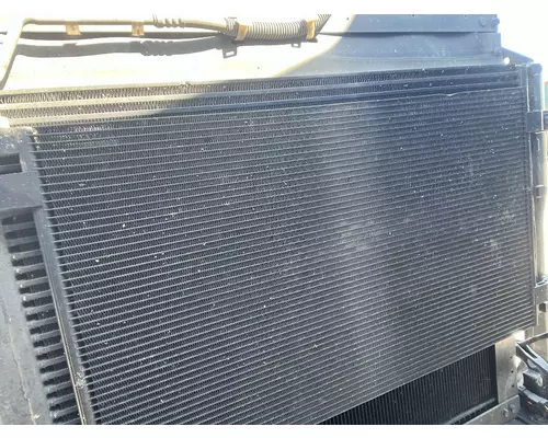 KENWORTH T680 Air Conditioner Condenser