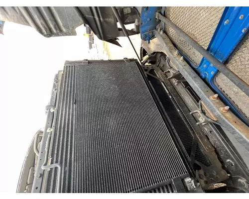 KENWORTH T680 Air Conditioner Condenser