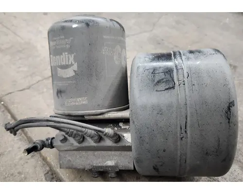 KENWORTH T680 Air Dryer