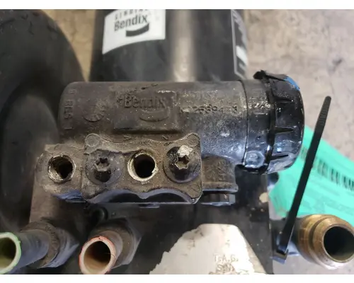 KENWORTH T680 Air Dryer