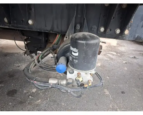 KENWORTH T680 Air Dryer