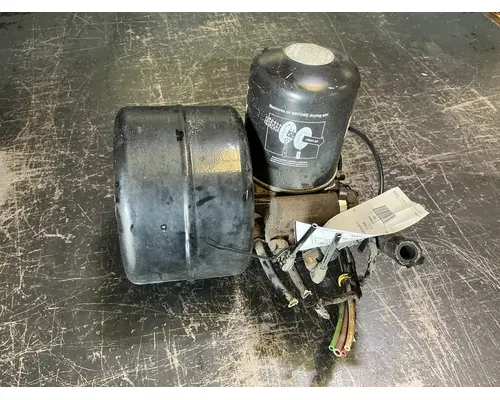 KENWORTH T680 Air Dryer