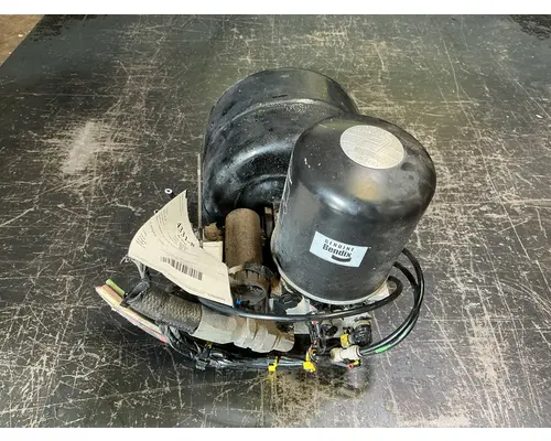 KENWORTH T680 Air Dryer