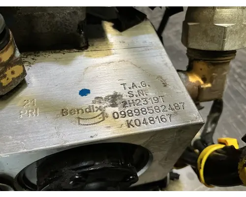 KENWORTH T680 Air Dryer