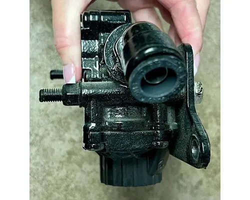 KENWORTH T680 AirBrake Relay Valve Assembly