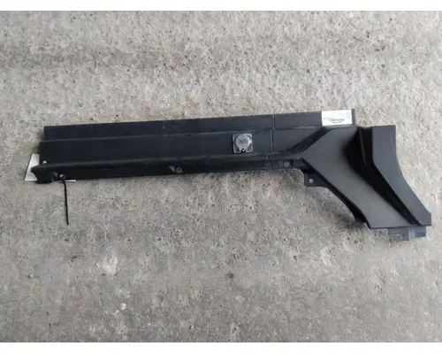 KENWORTH T680 BATTERY BOX COVER