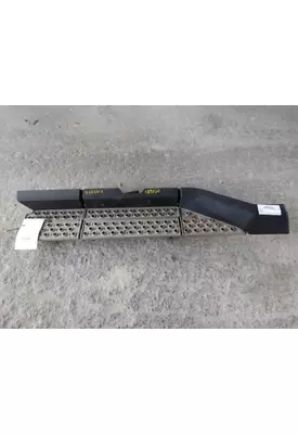 KENWORTH T680 BATTERY BOX STEP