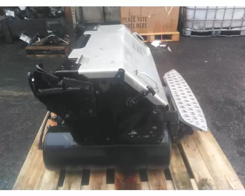 KENWORTH T680 BATTERY BOX