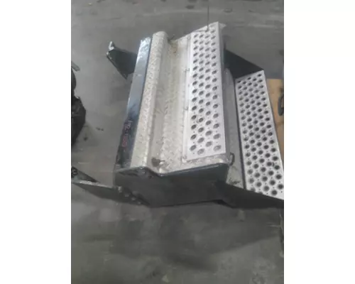 KENWORTH T680 BATTERY BOX