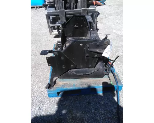 KENWORTH T680 BATTERY BOX