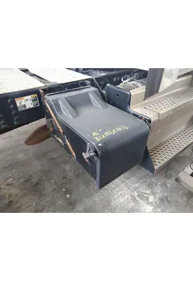 KENWORTH T680 BATTERY BOX