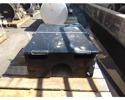 KENWORTH T680 BATTERY BOX