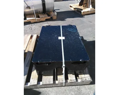 KENWORTH T680 BATTERY BOX